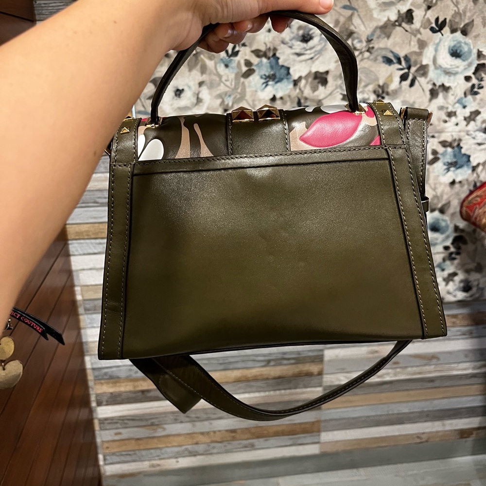 Michael Kors - Picture 2 of 5